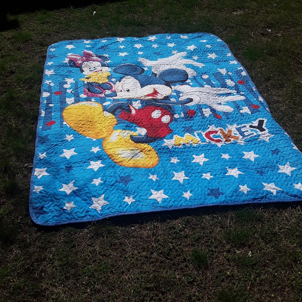 Mickey And Minnie Mouse Twin Blanket or bedspread 72x 53 in handmade